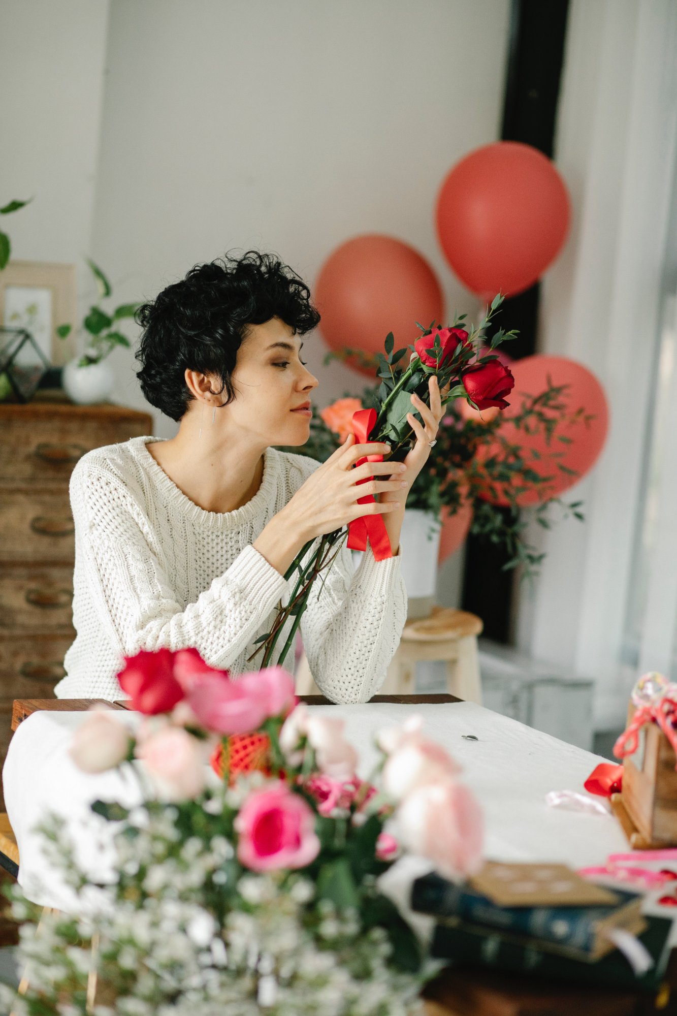 Spontaneous surprise with roses